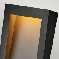 Średnia latarnia naścienna LED Taper - Teksturowana czerń