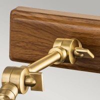 Średnia obrazówka Winchfield - 2 źródła światła - Postarzany mosiądz, imitacja drewna (dąb)