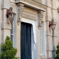 Duża latarnia naścienna English Bridle - 3 źródła światła - Brytyjski brąz